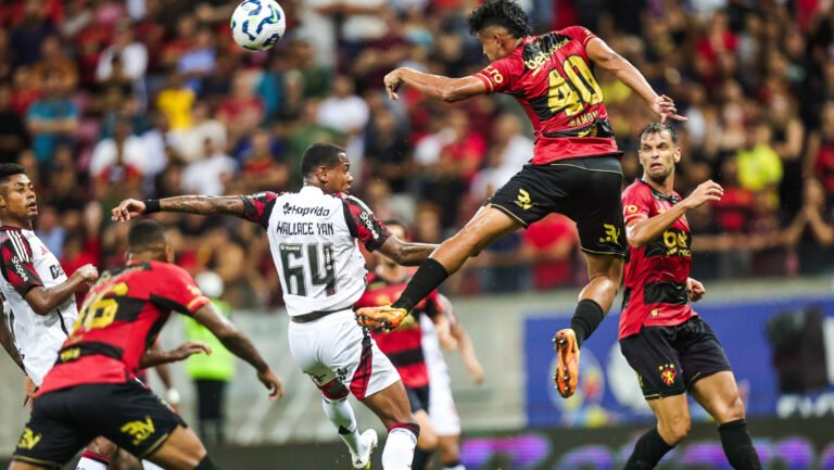 Sport perde por 5 a 1 para o Flamengo em jogo atrasado do Brasileirão